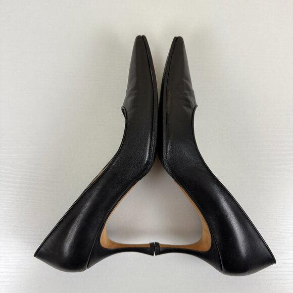 EUC Manolo Blahnik Black Leather Heel Pointed Toe Pump - Picture 7 of 12